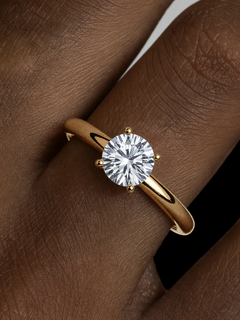 Aura Moissanite Ring
