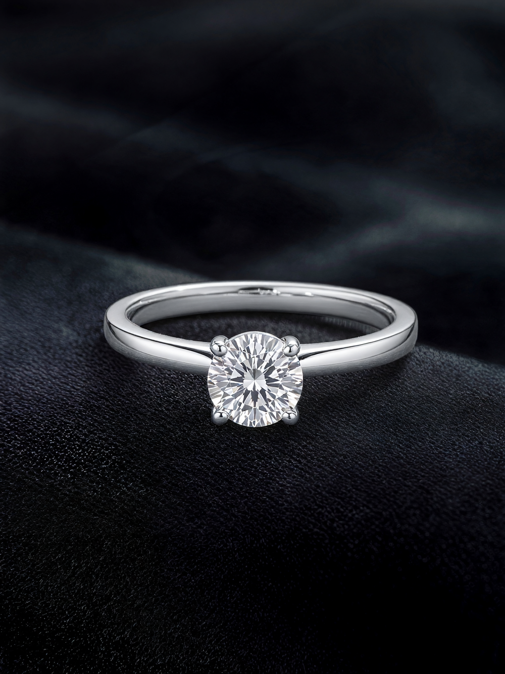 Aura Moissanite Ring