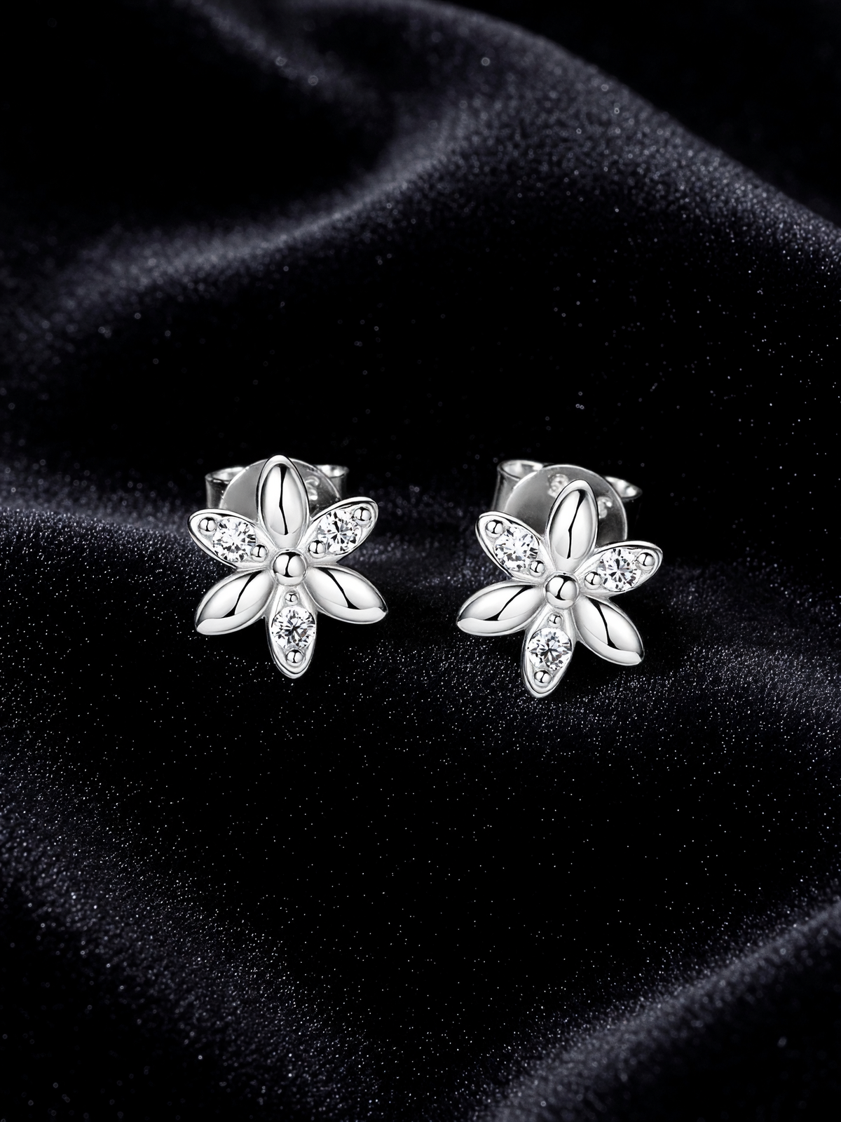 Daisy Moissanite Earrings